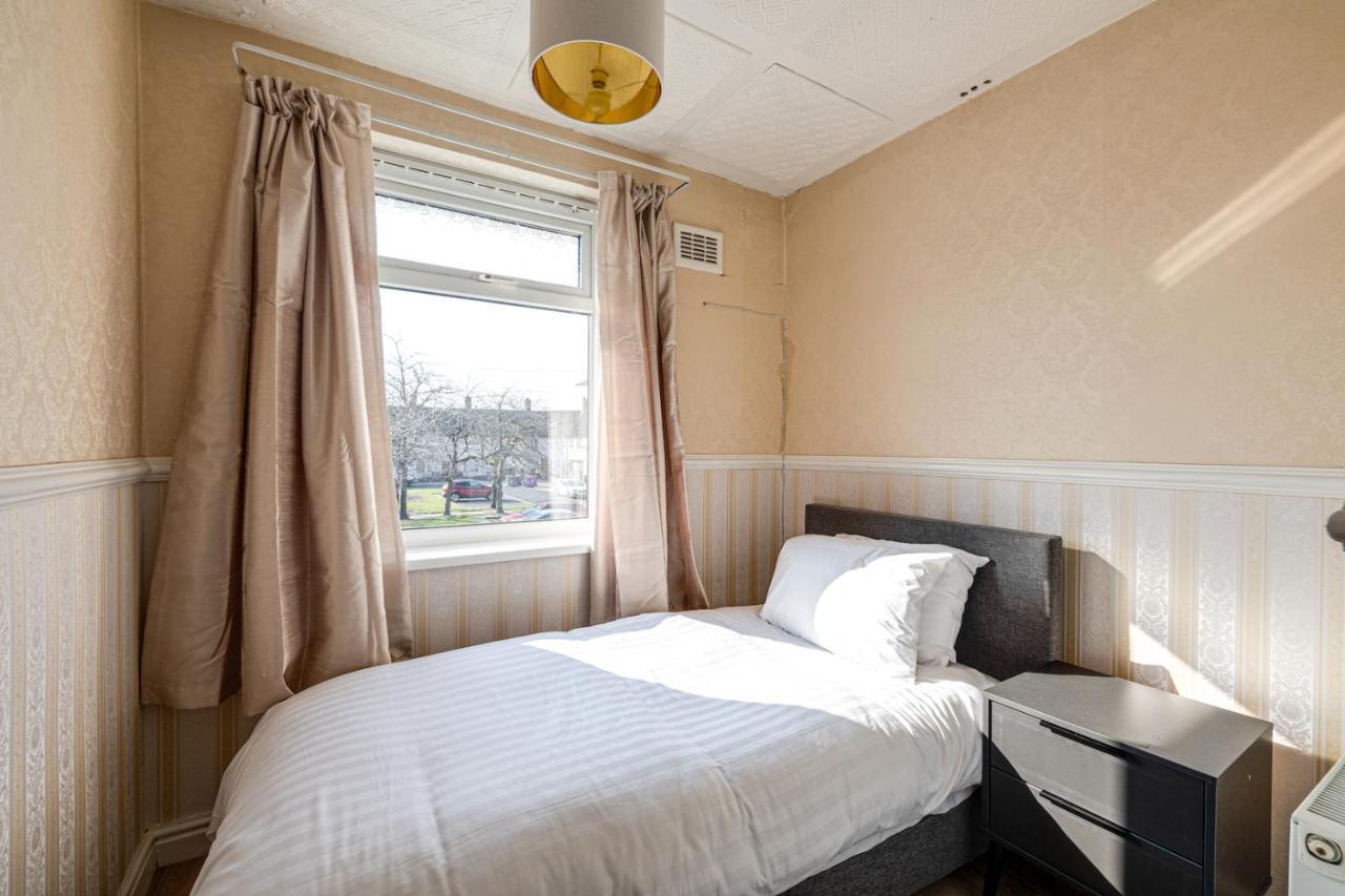 George Harrison'S Former 3Bed Home In Liverpool スピーク エクステリア 写真