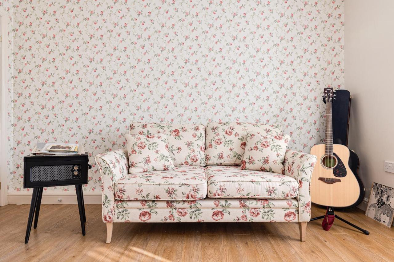 George Harrison'S Former 3Bed Home In Liverpool スピーク エクステリア 写真